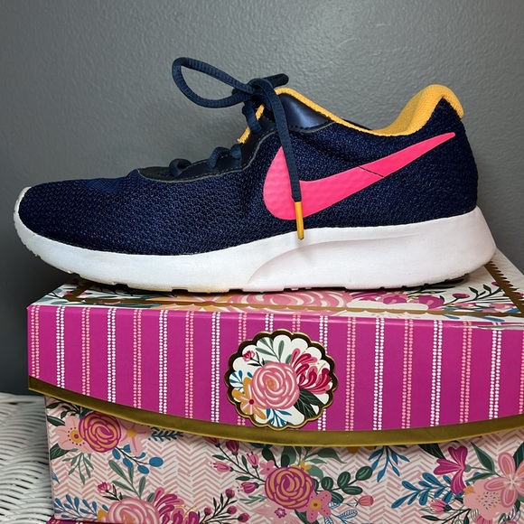 Nike Sneakers - Picture 13 of 14